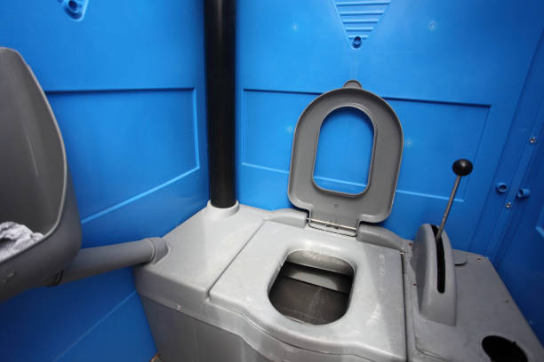 Porta potty delivery and setup in Buenaventura Lakes, FL