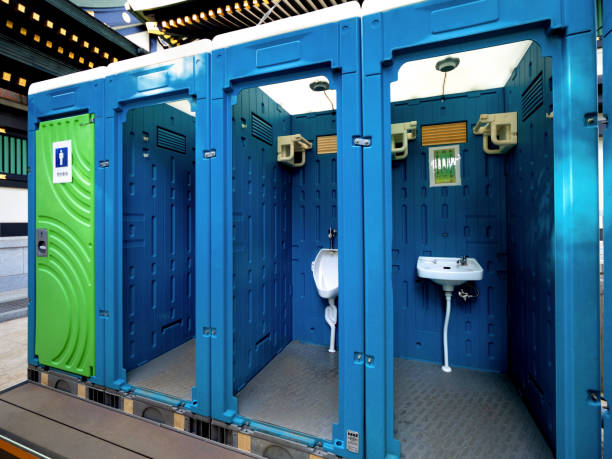 Portable restroom solutions in Buenaventura Lakes, FL