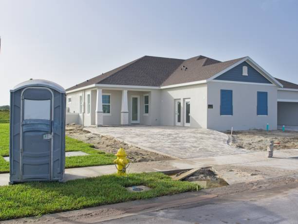 Best Portable toilet rental cost  in Buenaventura Lakes, FL